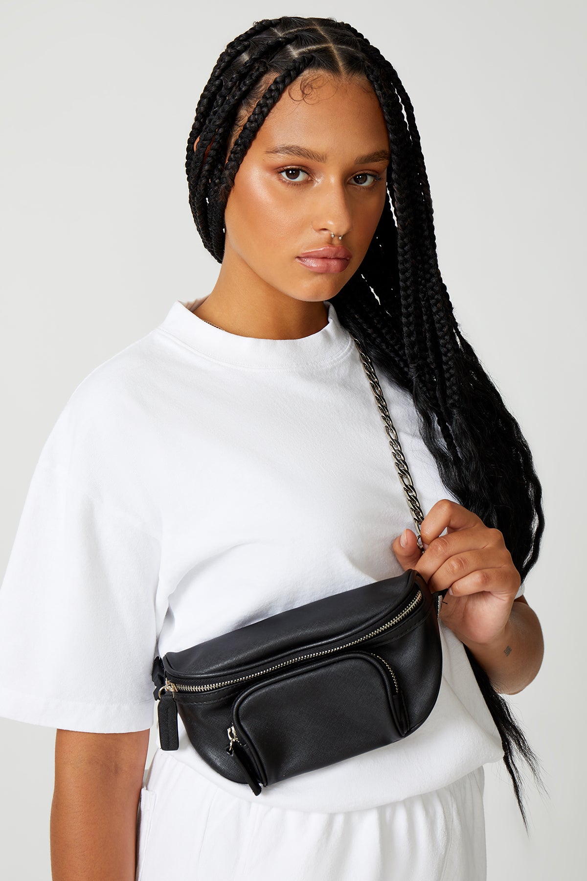 FIGARO CHAIN CROSSBODY BAG – LAVALOFFICIAL